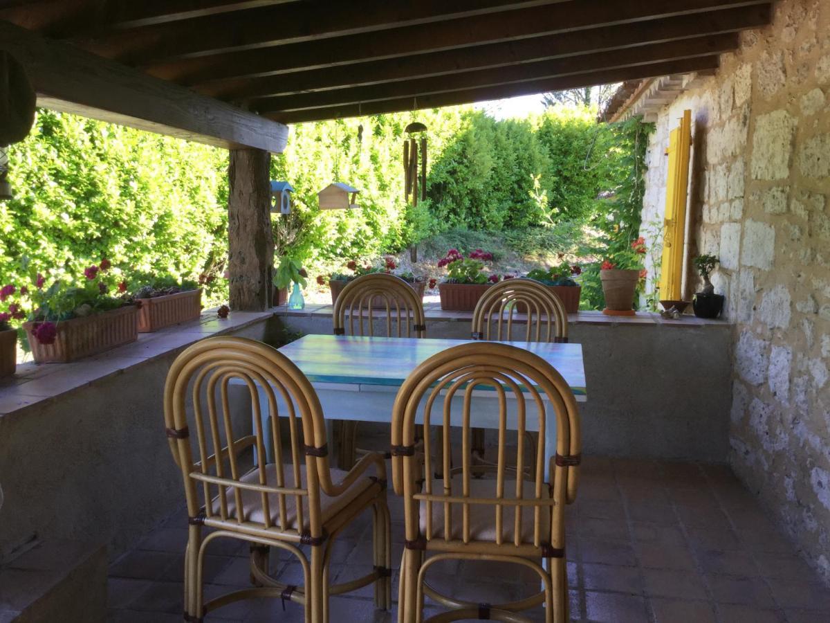 Bed and Breakfast Chez Patricia Castelnau-Montratier Exterior foto